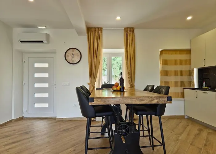 New Penelopa Villa *