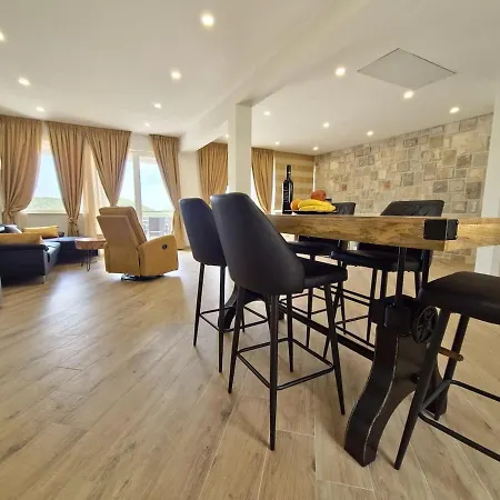 New Penelopa * Babino Polje