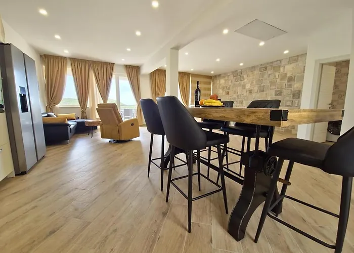 New Penelopa * Babino Polje